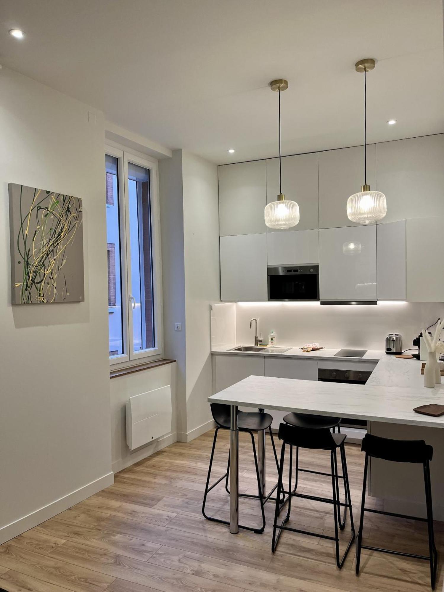 L'elegant - Capitole Apartment